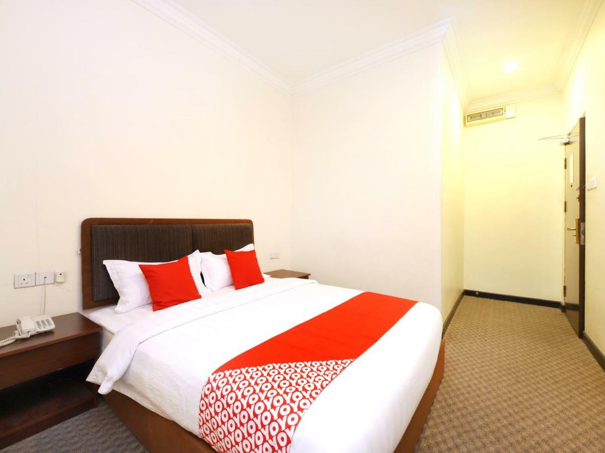 Oyo 750 Comfort Hotel Kota Kinabalu Exterior photo