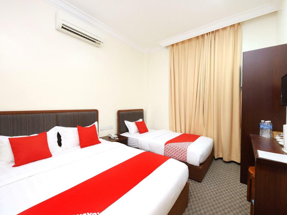 Oyo 750 Comfort Hotel Kota Kinabalu Exterior photo