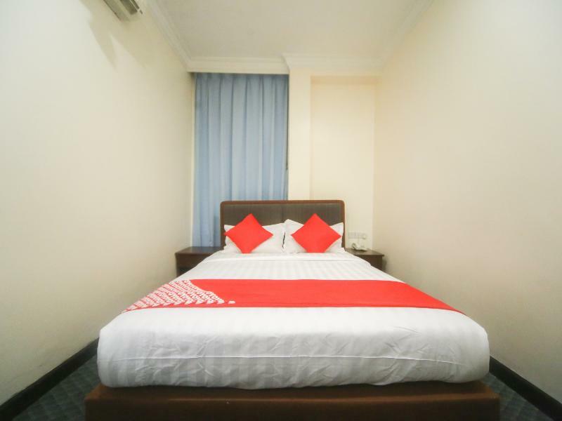 Oyo 750 Comfort Hotel Kota Kinabalu Exterior photo