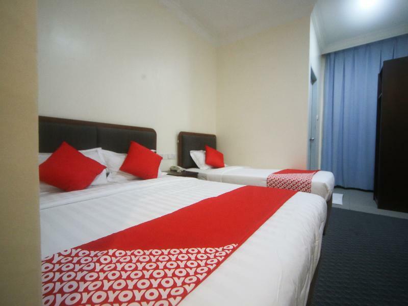 Oyo 750 Comfort Hotel Kota Kinabalu Exterior photo